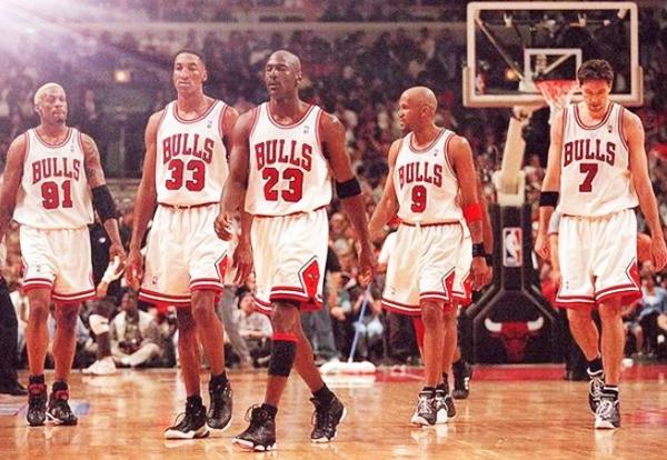 足球与篮球的激情碰撞，足球巴巴直播NBA的独特魅力