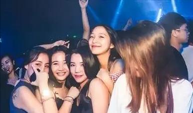 澳门六下彩金牛版最新消息预测汇总，理性看待彩票，警惕非法赌博陷阱