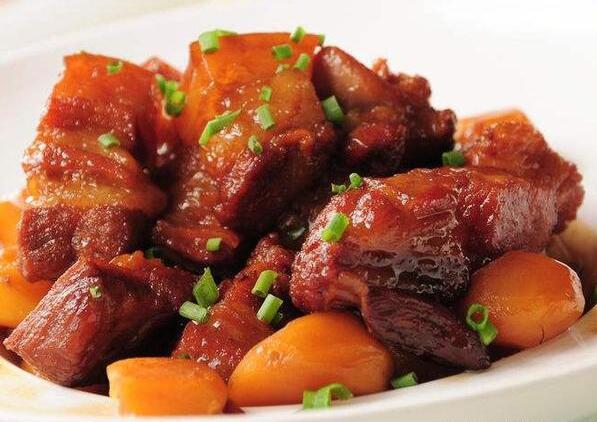 板栗红烧肉，家的味道，温暖人心