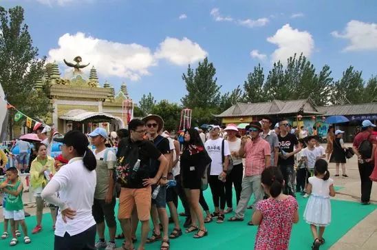 直播足球，免费时代的狂欢与挑战
