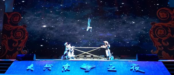 澳门六叔公论坛与成功人士的璀璨星光