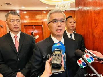 澳门六叔公高手论谈全集，揭秘与风险警示