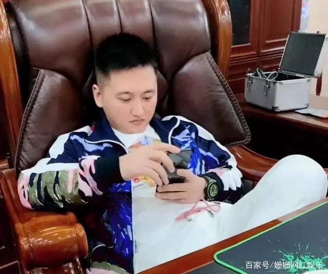 澳门六肖王小胖，从昔日风采到今日形象的变迁